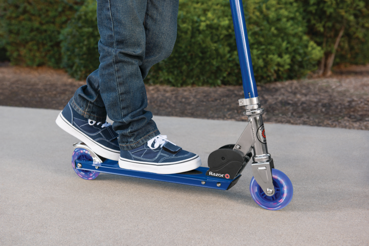 Razor S Kick Folding Light-Up Wheels Lifestyle 2