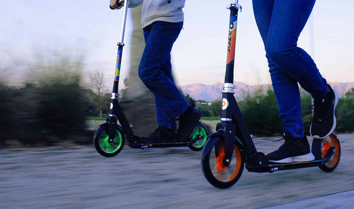 Razor A5 Lux Light Up Big Wheel Scooter